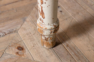 large-victorian-pine-farmhouse-dining-table-close-up