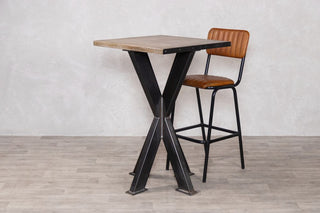 tank-trap-base-with-stool