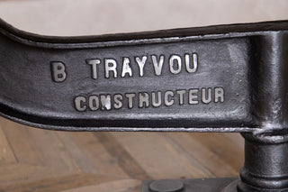metal-base-close-up