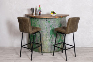galvanised-curved-riveted-tank-base-table