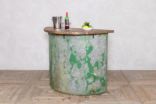 galvanised-curved-riveted-tank-base-table