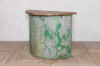 galvanised-curved-riveted-tank-base-table
