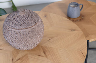 galway-coffee-table-light-oak-top-detail