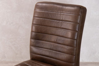 genesis-chair-hickory-brown-close-up