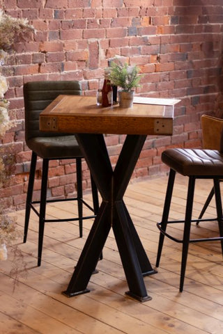 butchers-block-cafe-table-lifestyle