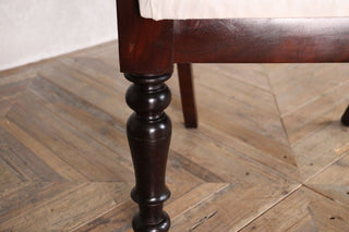 mahogany-chair-leg