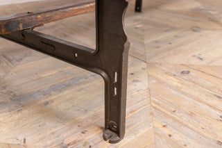 metal-legs