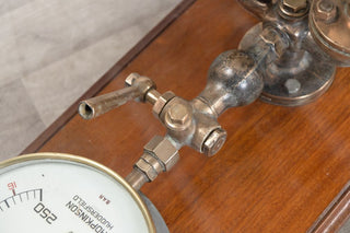 vintage-glass-coffee-table-hopkin-pressure-gauge-close-up