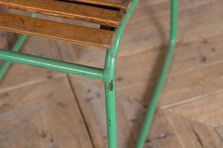 green-frame-close-up