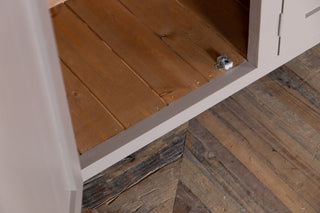 inside-cupboard-detail