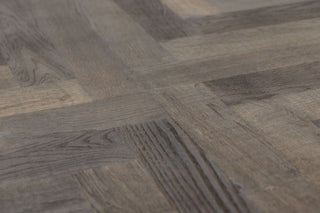 guildford-table-silverback-wood-detail