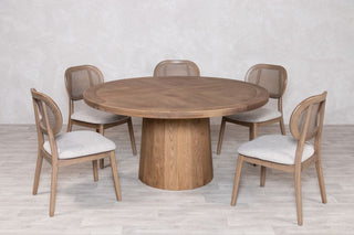 guildford-table-with-5-chairs 
