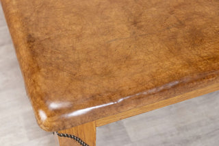 gym-bench-coffee-table-close-up