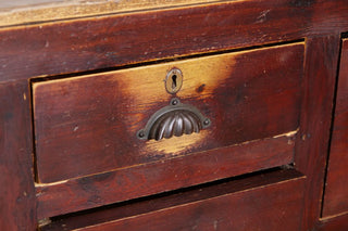 drawer-close-up