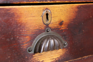 drawer-close-up
