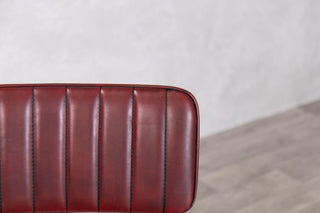 hammerwich-gunmetal-frame-red