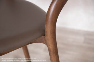 upholstered-seat-stool