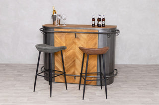 home-bar-front-of-house-counter-lifestyle