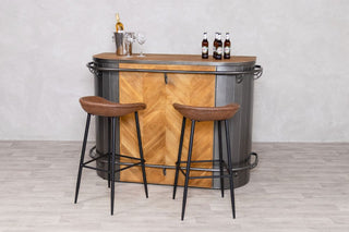 home-bar-front-of-house-counter-lifestyle