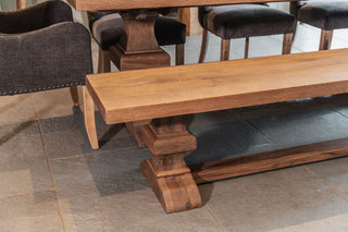 weathered-bench-close-up