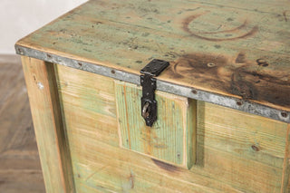 Vintage Ice Box Beer Cooler