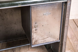 industrial partner desk