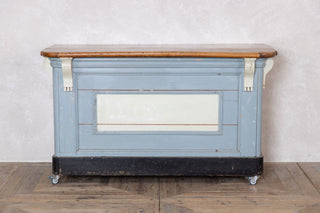 vintage-kitchen-counter-island-front-view