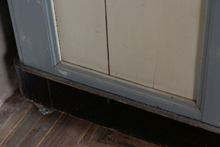 counter-island-castor-close-up