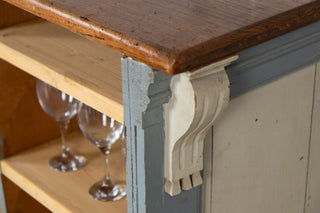 counter-island-shelf-close-up