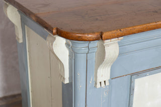 counter-island-oak-top-close-up