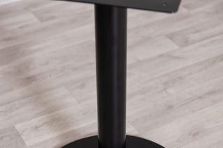 kansas-round-table-base-close-up