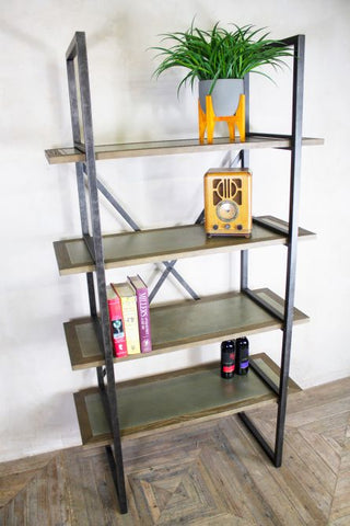 ladder bookshelf