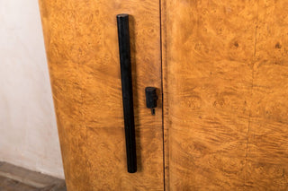 ladies wardrobe door handle