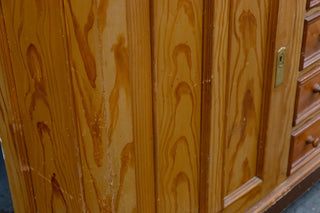 edwardian-bar-back-chemist-apothecary-cabinet-close-up