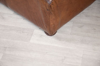 vintage-leather-footstool-pouf-base