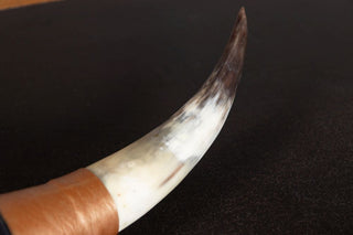 vintage-steer-horn-dark