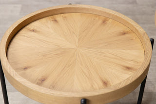 light-oak-limerick-table-close-up