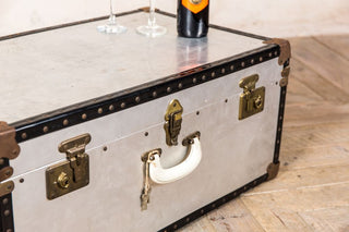 lockable aluminium chest