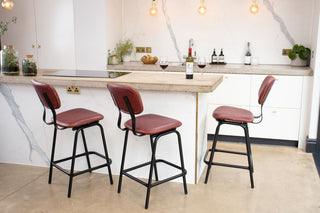 red-stools-in-kitchen