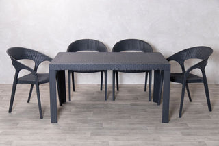 chairs-around-table