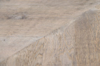 mayfair-modern-dining-table-silverback-close-up