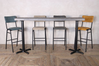 Memphis Poseur Table