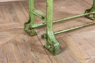 metal dining table