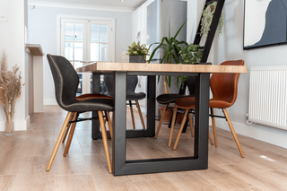 metal legged dining table