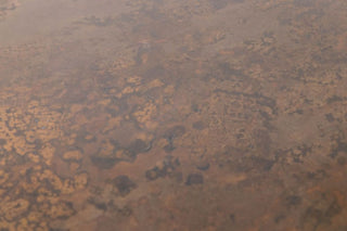 metal-top-dining-table-close-up