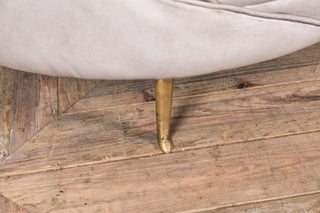 roxy-leather-sofa-light-concrete-leg