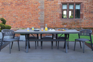 milan-outdoor-table