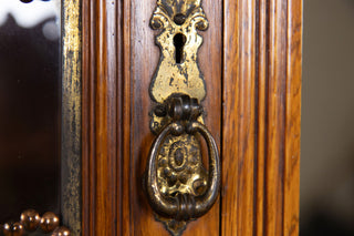 sideboard-key-hole