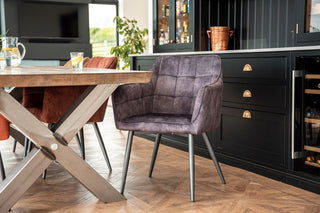 stamford-dining-table-with-jasper