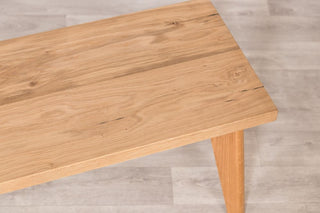 oak-dining-bench-top-close-up